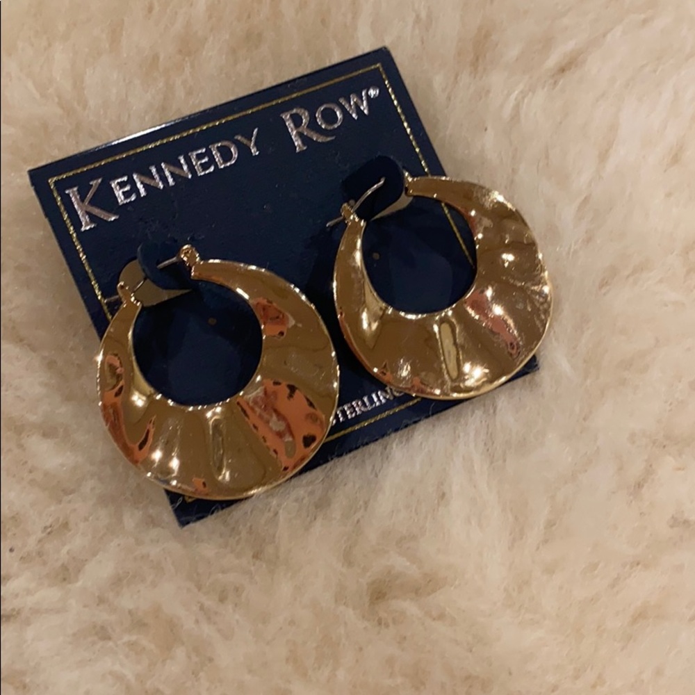 NWT Kennedy Row Hoops
